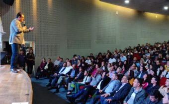 Amaro participa do Filia 10 em Curitiba em noite especial