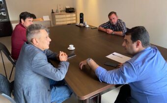 Deputado Amaro recebe visita para tratar sobre assuntos relacionados sobre o esporte