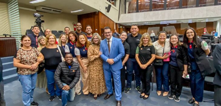 Amaro participa de Culto de Ação de Graças no plenário da Alep